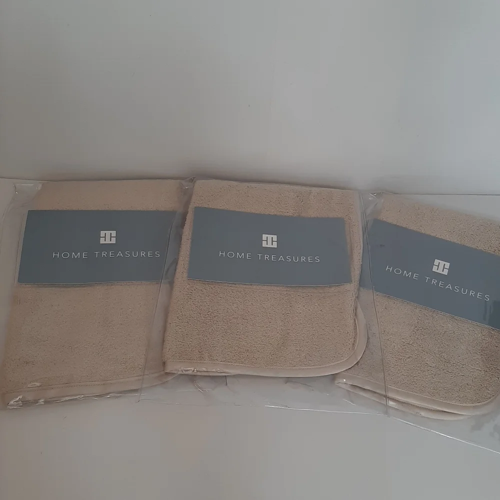Home Treasures Izmar Face Towels Candlelight (set of 3)